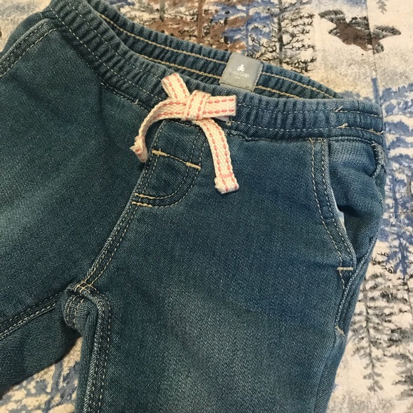 🌸2/$10 SALE🌸Baby GAP Jeans - 3-6 Months - Picture 2 of 4